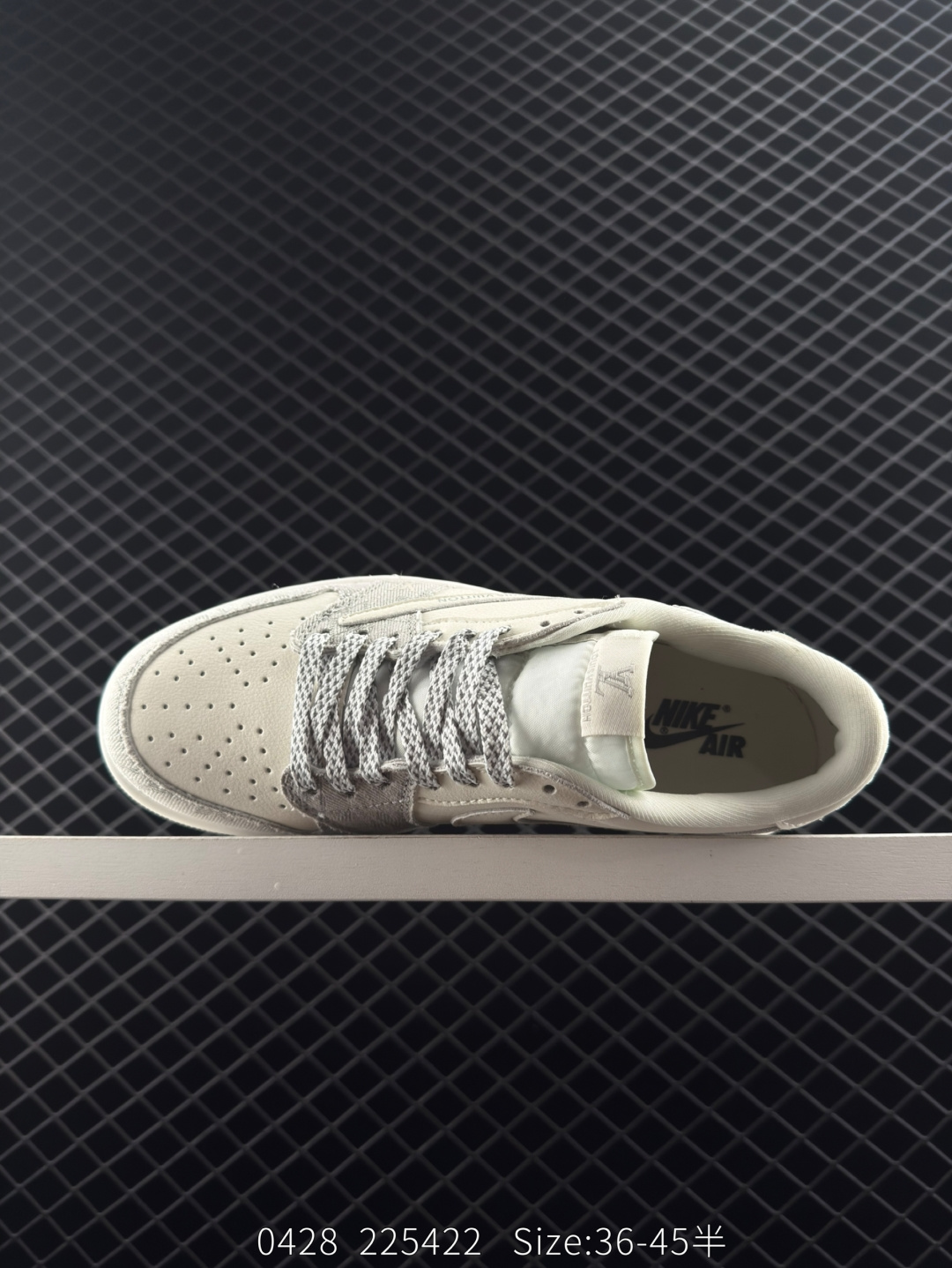 Travis Scott x Air Jordan 1 ” Reverse Mocha “